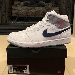 Jordan 1 Mid Paris Sz 12